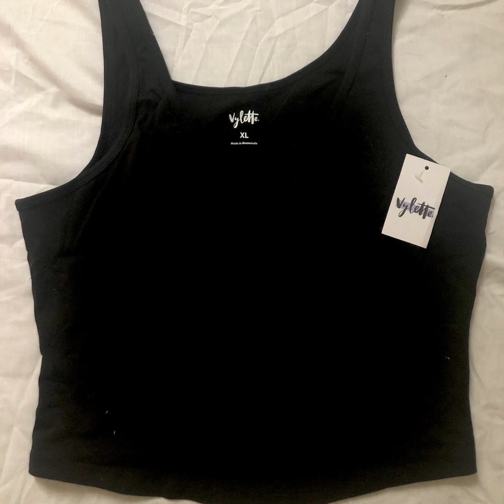 Cropped Black Tank